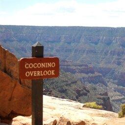 A sign on a mountain
Description automatically generated with low confidence