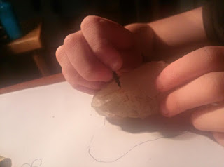 Identifying minerals: hardness test