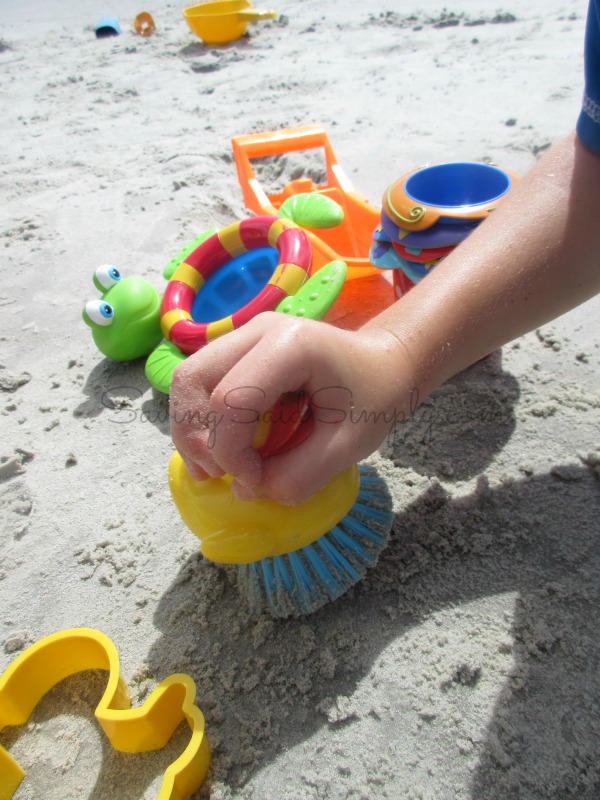 bath-toys-beach