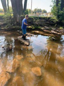 A picture containing outdoor, water, river, nature

Description automatically generated