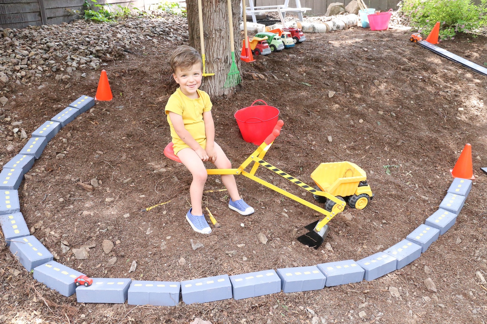 Backyard Truck Garden | Mama.Papa.Bubba.