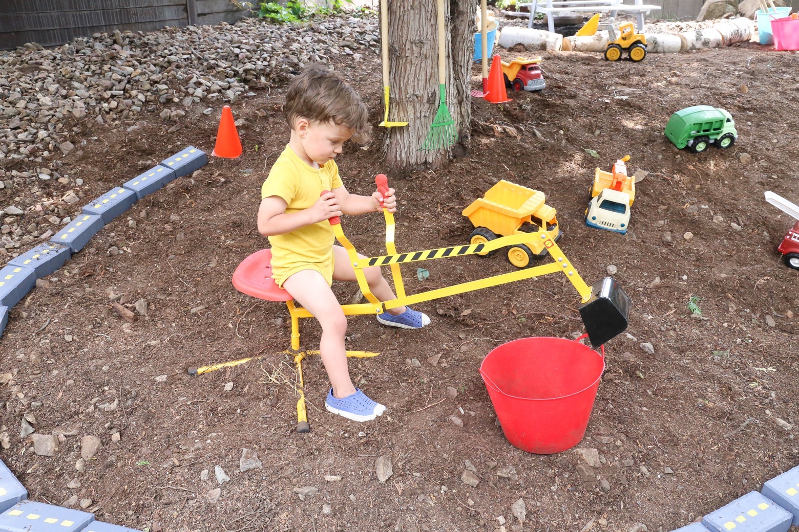 Backyard Truck Garden | Mama.Papa.Bubba.