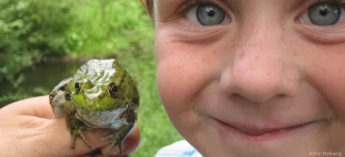 boy with frog