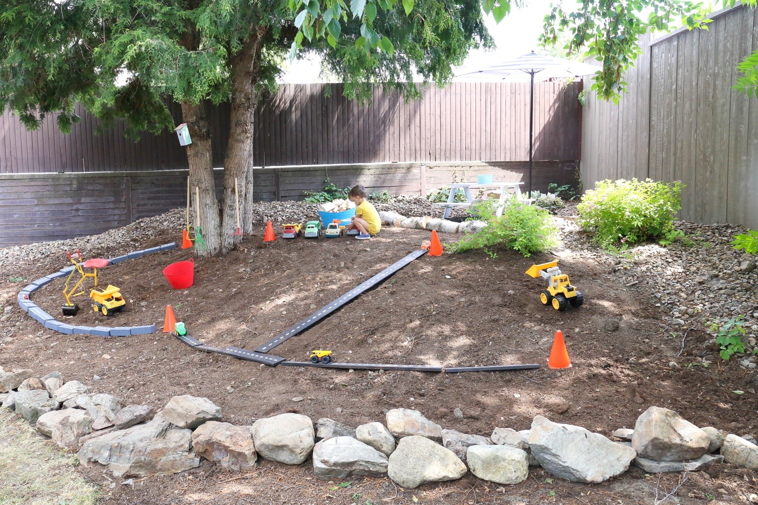 Backyard Truck Garden | Mama.Papa.Bubba.