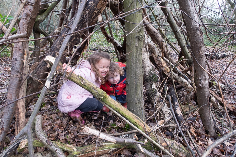 den building with kids