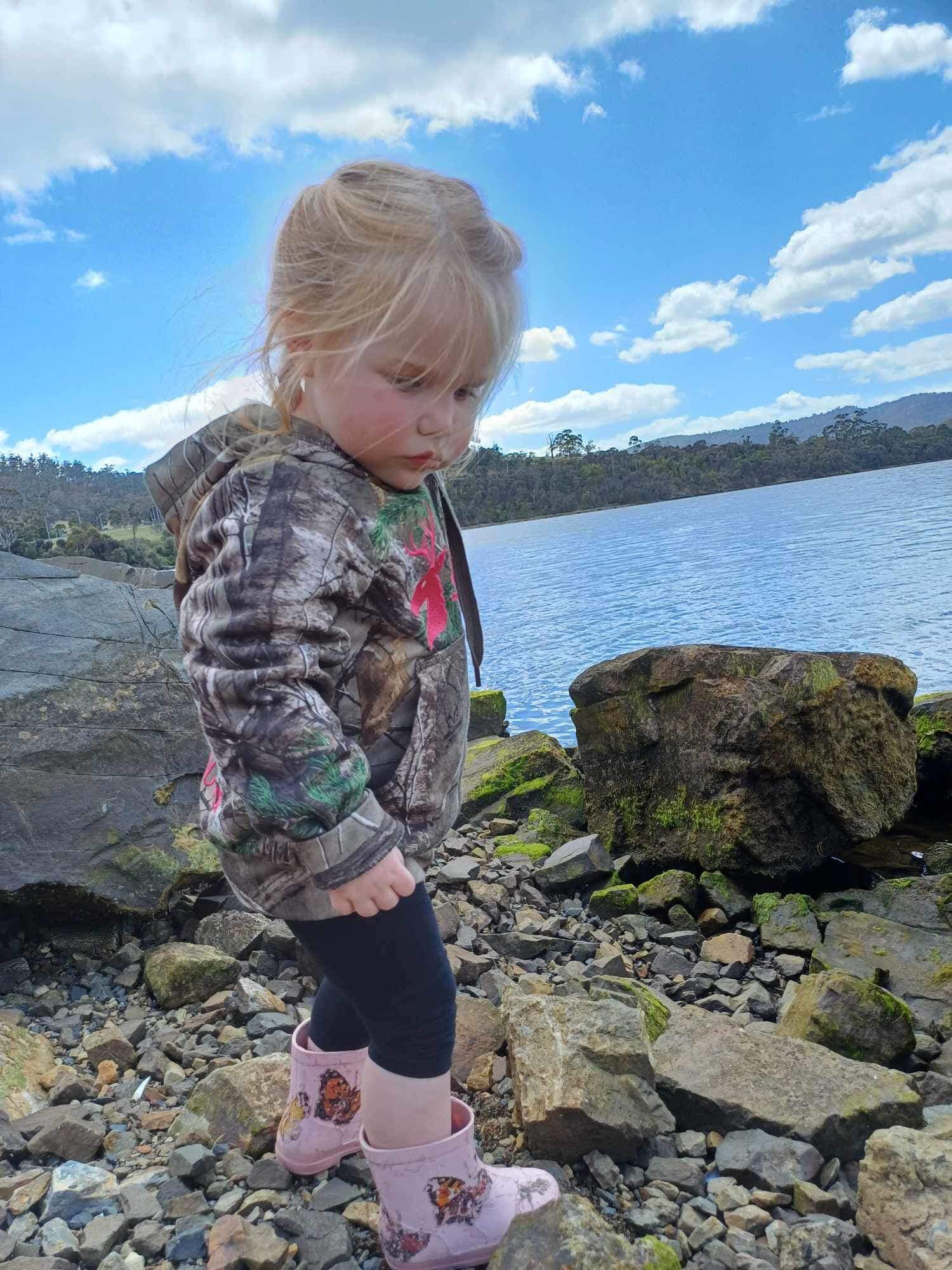 Exploring the Ecological Richness of Ponds for Young‌ minds